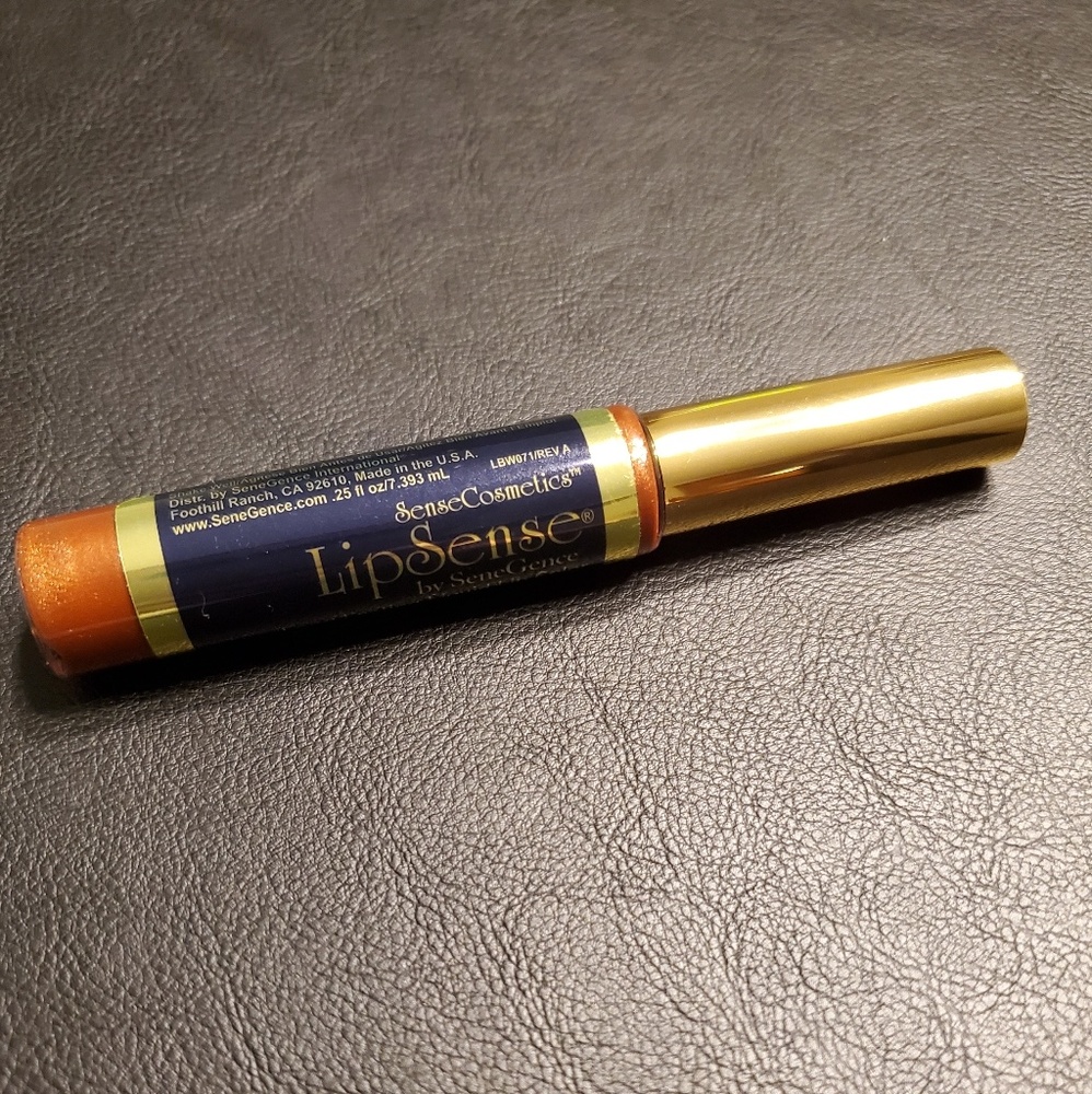 Lip gloss